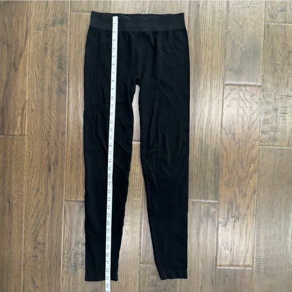 Le Chateau Leggings - Picture 6 of 7